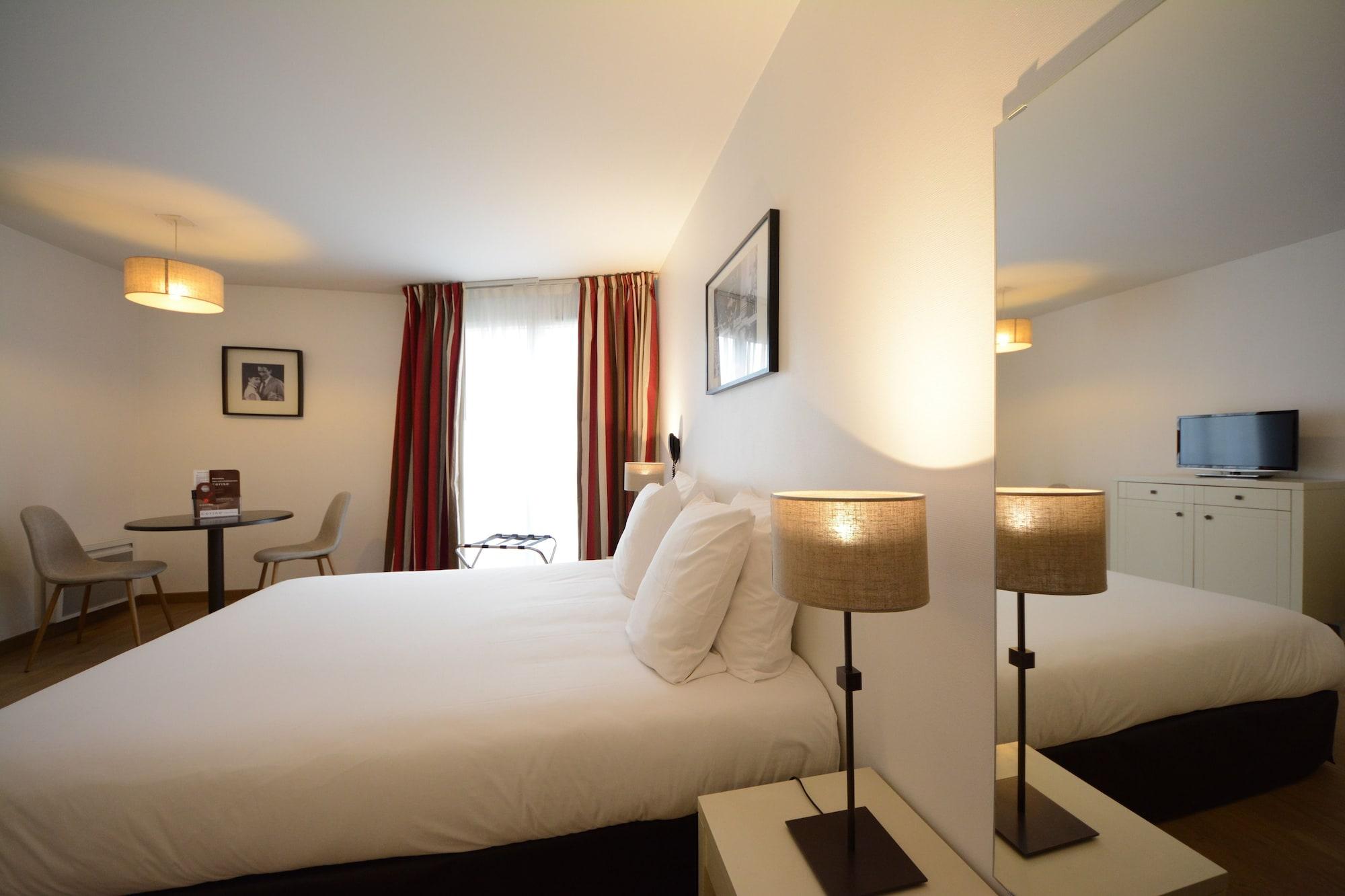 Hotel Cerise Chatou Ngoại thất bức ảnh