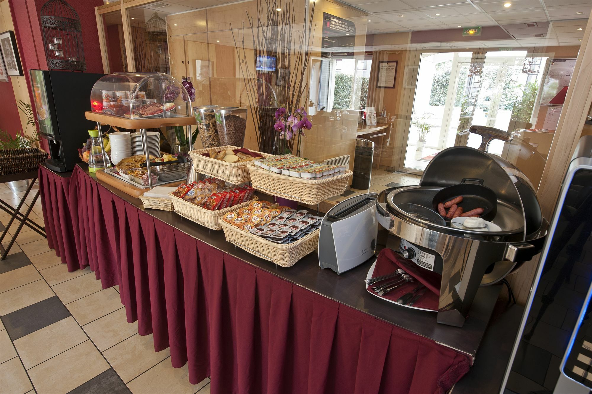 Hotel Cerise Chatou Ngoại thất bức ảnh